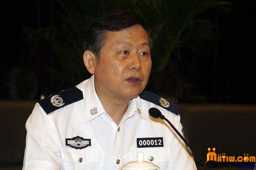 公安部副部长黄明